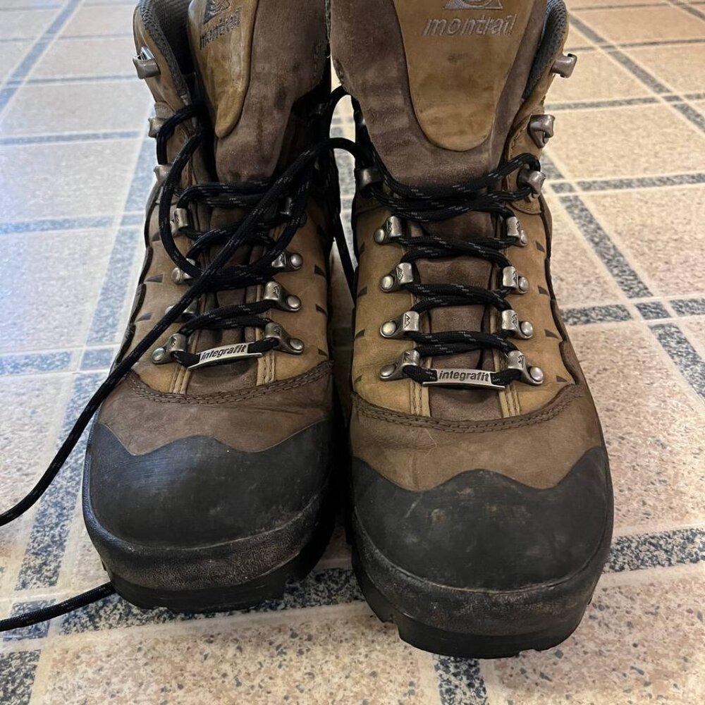 Montrail Blue Ridge Waterproof Gore-Tex Hiking Boots Women's Size 10